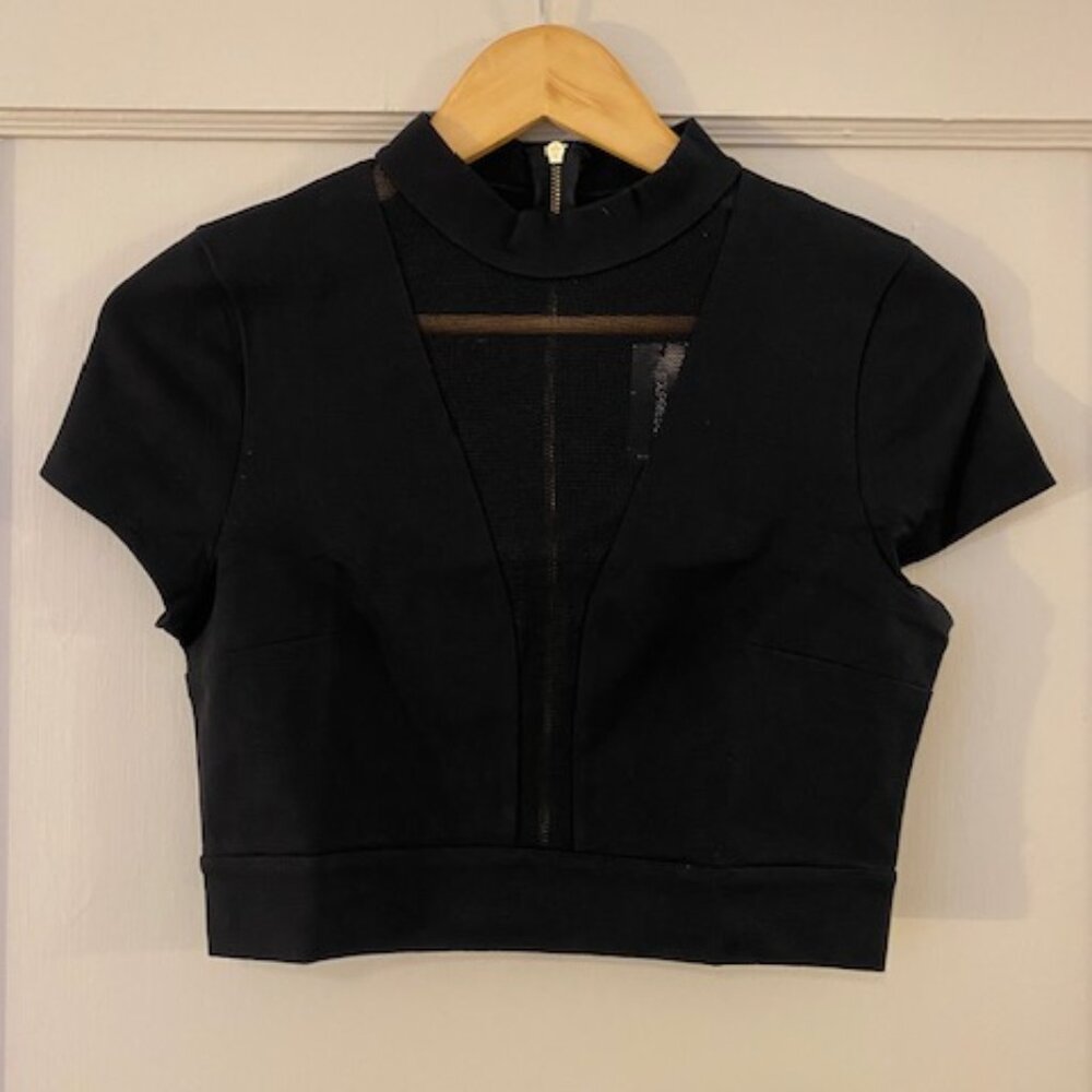 NWT Express Cropped Black Short Sleeve Top with Mesh Insert In Front, Size S